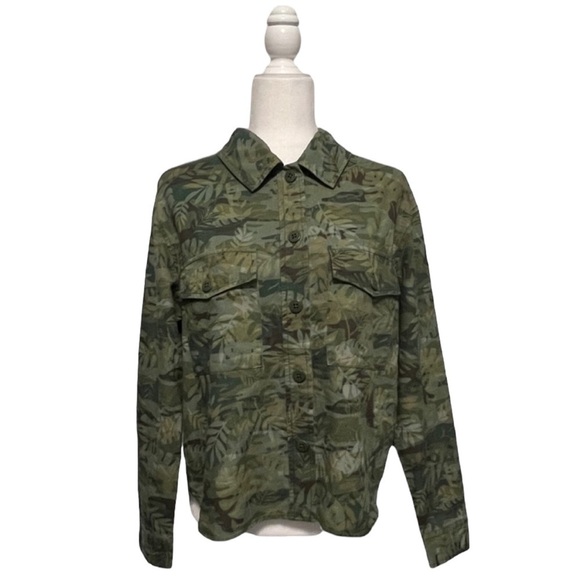 Sanctuary Button Down Long Sleeve Green Camo Top - Size XS - Picture 1 of 12